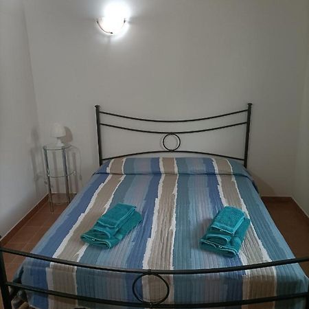 Casa Oasi Apartment Villa Cameroni Bagian luar foto